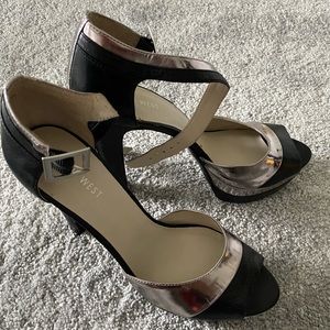Black and Silver Strappy Heels- Like new!